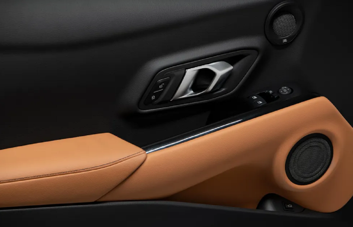 Toyota GR Supra 2023 ra mắt, ấn tượng với hộp số sàn 6 cấp - 4