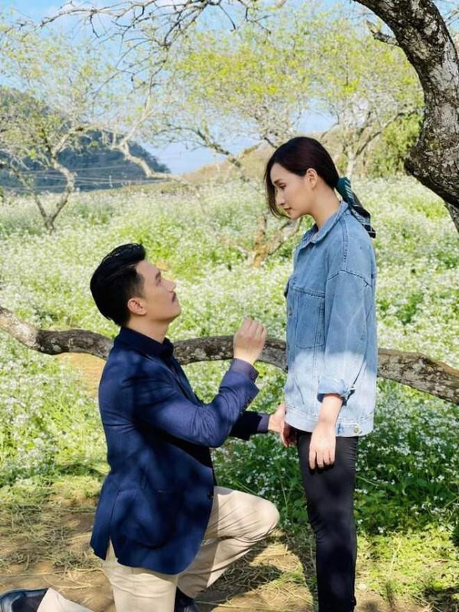 Khán giả chê tên phim 'Chồng cũ, vợ cũ, người yêu cũ' loằng ngoằng, rắc rối - 2