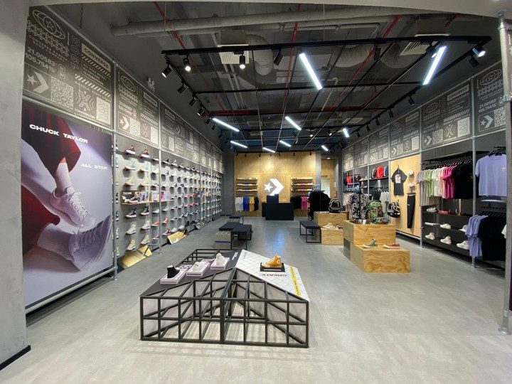 Cửa hàng Converse mới tại Hà Nội: Không gian rộng rãi, ngập tràn ưu đãi - 1
