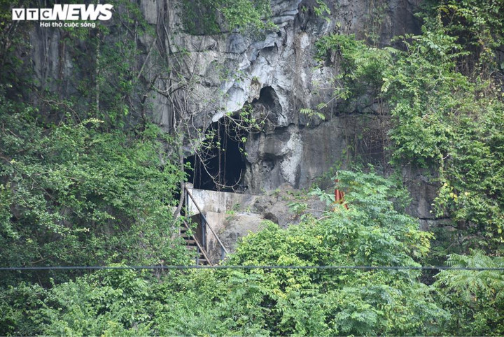 Khám phá bệnh viện dã chiến nằm ở lưng chừng núi tại Hải Phòng - 2