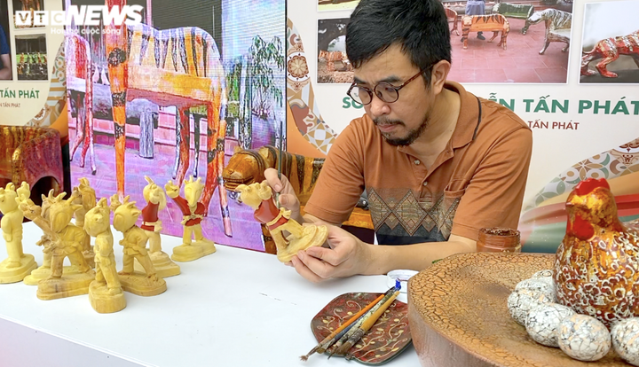 500.000 đồng một tượng linh vật SEA Games 31 làm bằng gỗ mít - 9