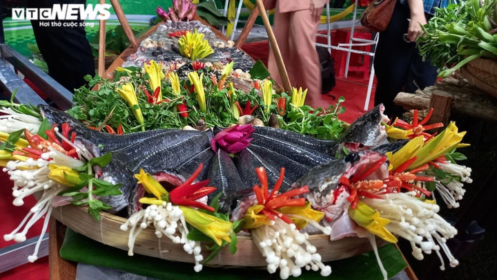 Nồi lẩu mắm lớn nhất Việt Nam, phục vụ cùng lúc 300 thực khách - 9