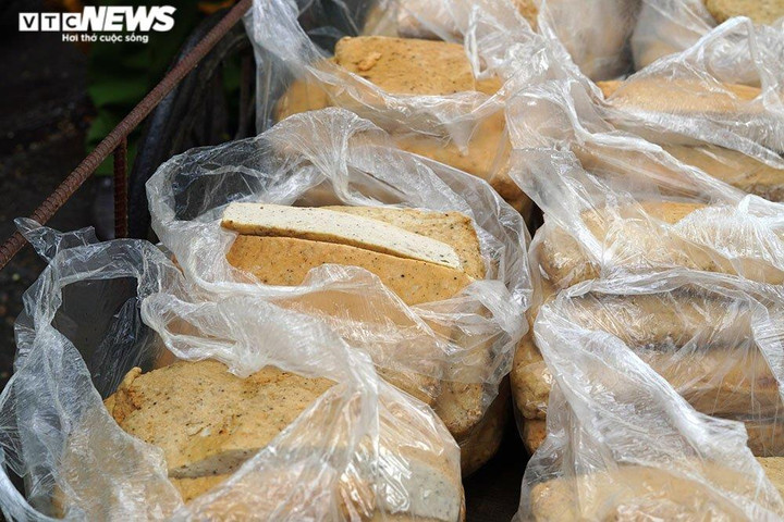 Ảnh: Bữa ăn đặc biệt của phạm nhân trong ngày lễ 30/4 - 5