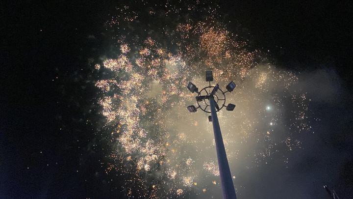 Ảnh: Ngắm pháo hoa rực sáng lung linh ở Quảng Trị - 9