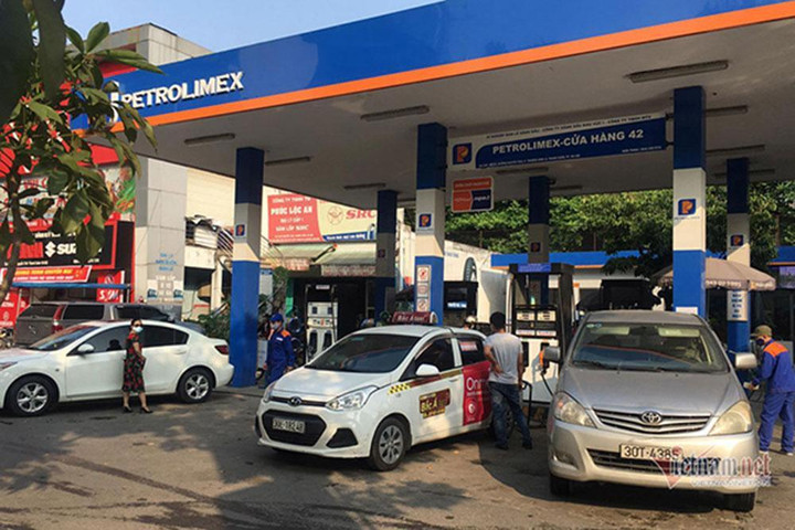 Giá xăng dầu tiếp tục tăng, ngày đầu tiên sau kỳ nghỉ lễ đón tin đáng lo