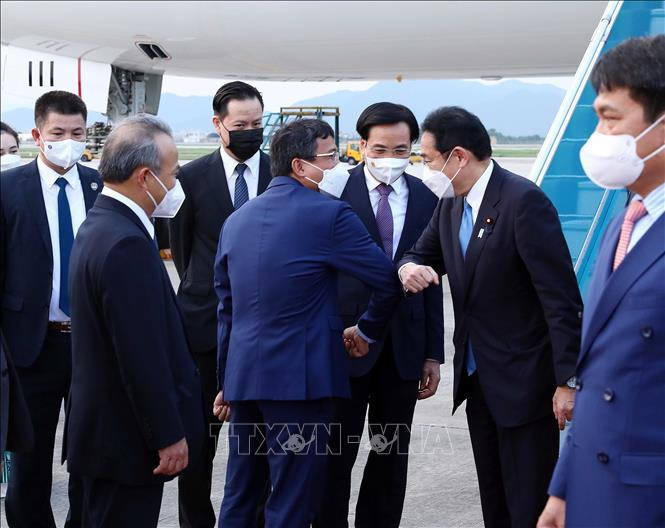 Thủ tướng Nhật Bản Kishida Fumio bắt đầu thăm chính thức Việt Nam - 4