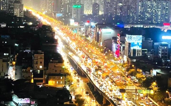 Ảnh tắc đường khủng khiếp nhất trong nhiều năm qua ở Hà Nội và TP.HCM - 6