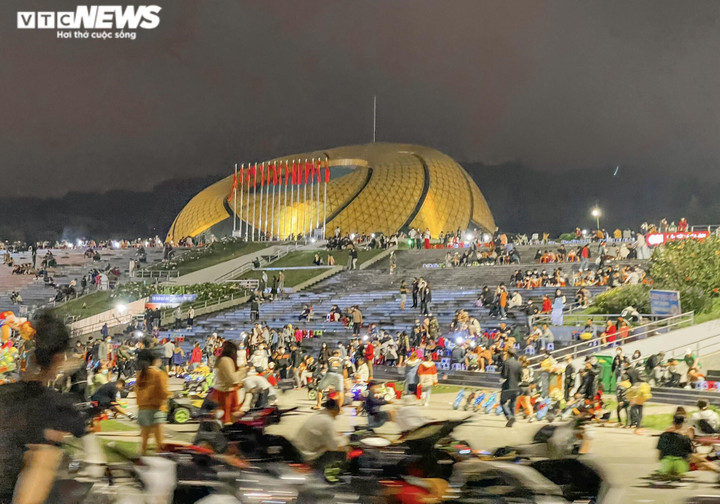 Phố xá, hàng quán ở Đà Lạt thoát cảnh chen chúc những ngày lễ - 8