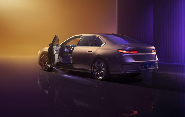 BMW 7-Series 2023 được ra mắt tại Trung Quốc - 9