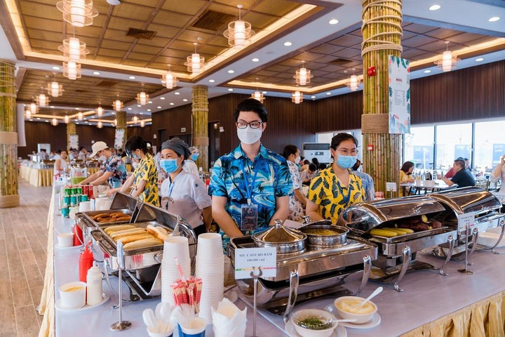 Mãn nhãn với màn ra mắt của Tổ hợp biển tại Vinhomes Ocean Park 2 – The Empire - 2