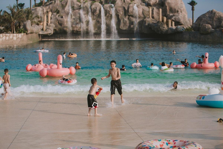 Trải nghiệm trọn vẹn kỳ nghỉ tại tổ hợp biển tạo sóng nhân tạo lớn nhất thế giới - 6