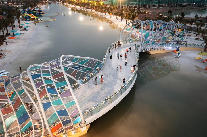 Trải nghiệm trọn vẹn kỳ nghỉ tại tổ hợp biển tạo sóng nhân tạo lớn nhất thế giới - 9