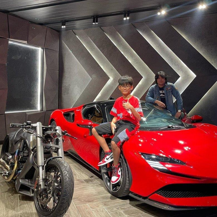 Con trai 11 tuổi được ví như 'nam thần' của ca sĩ Lệ Quyên - 6