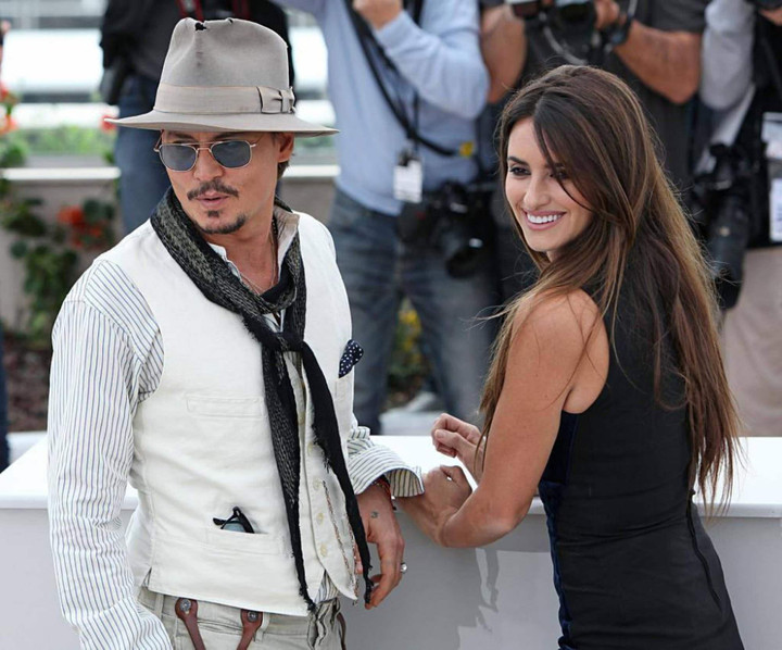 Kiện vợ cũ, Johnny Depp được nhiều sao bênh vực, Amber Heard bị tẩy chay - 3