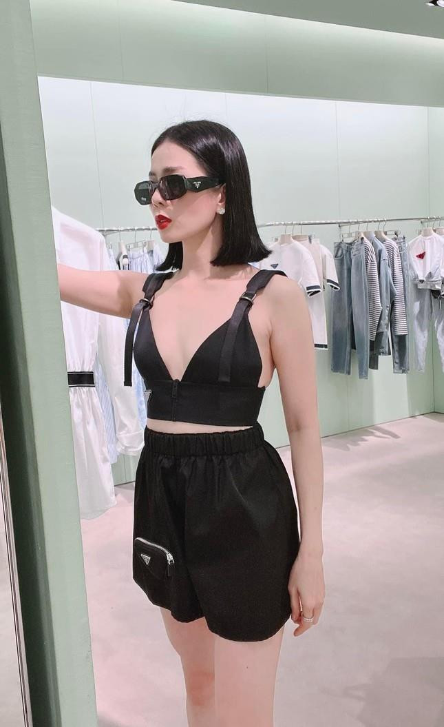 Lệ Quyên được fan gọi là ‘nữ hoàng nội y mới’ của showbiz - 5