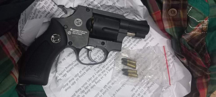 Kiên Giang: Bắt nam thanh niên dùng súng cướp taxi trên cao tốc Lộ Tẻ - Rạch Sỏi - 2