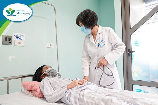 Bé gái 4 tuổi hiến tủy xương cứu chị ruột - 1