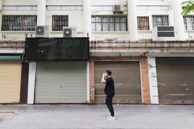 Treo biển tìm khách cả năm trời, nhà cho thuê trên 'phố vàng' Hà Nội vẫn ế dài - 9