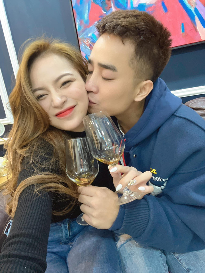 Vợ 'Nam Tào' Đỗ Duy Nam tiết lộ 'góc khuất' khi lấy diễn viên hài - 2