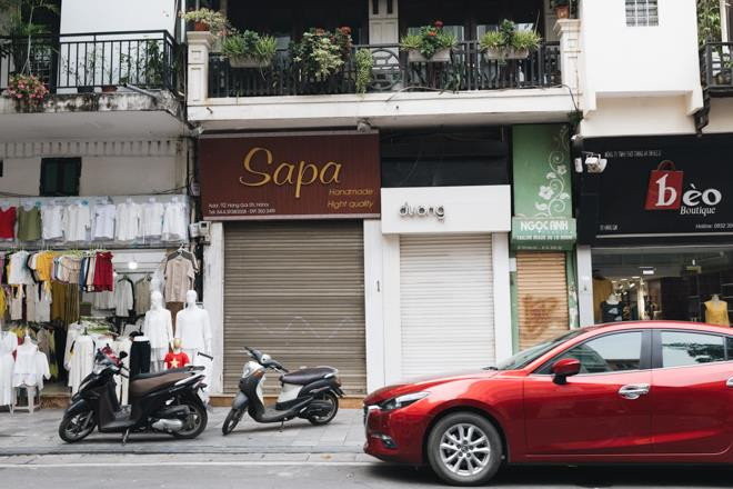 Treo biển tìm khách cả năm trời, nhà cho thuê trên 'phố vàng' Hà Nội vẫn ế dài - 3