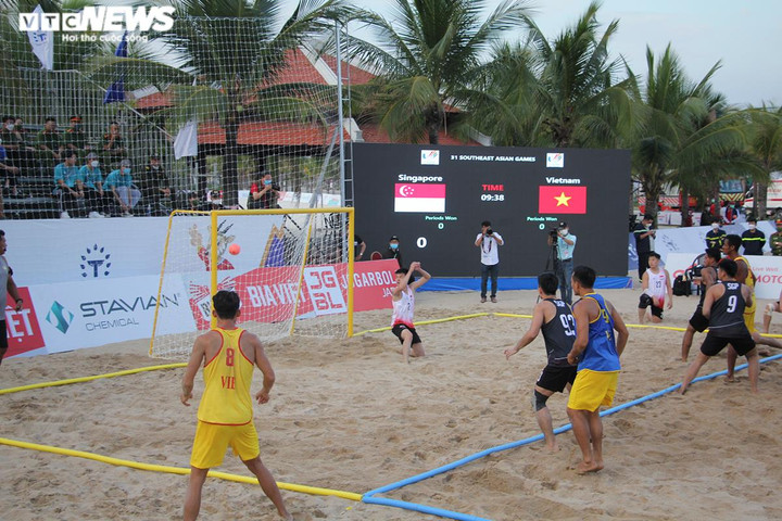 Tuyển bóng ném Việt Nam thắng trận đầu tại SEA Games 31 - 6