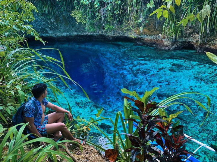 ‘Dòng sông mê hoặc’ bí ẩn nhất Philippines với làn nước xanh thẳm nhìn thấu đáy - 5