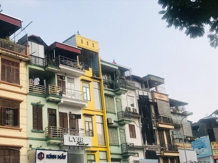 Một căn nhà bị đẩy giá tăng cả tỷ đồng chỉ sau một tháng bằng cách nào? - 1