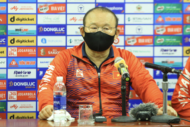 HLV Park Hang Seo nói gì về tham vọng dự World Cup của bóng đá Việt Nam? - 1