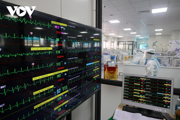 Bệnh viện chuyên điều trị COVID-19 tại Hà Nội chỉ còn 20 bệnh nhân - 14