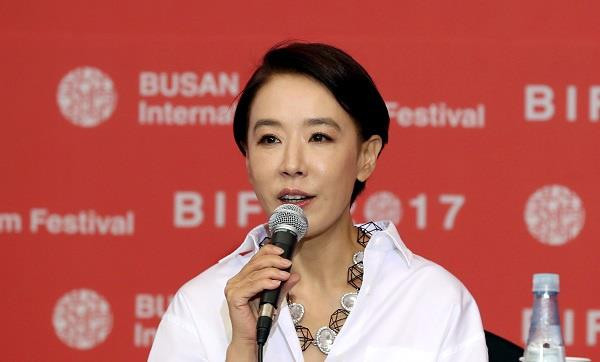 Sự nghiệp dang dở của biểu tượng điện ảnh Kang Soo Yeon - 2