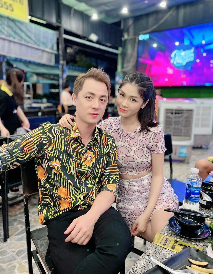 Sao Việt 8/5: Hồ Ngọc Hà, Thanh Hằng đồng loạt khoe dáng với áo tắm gợi cảm - 10