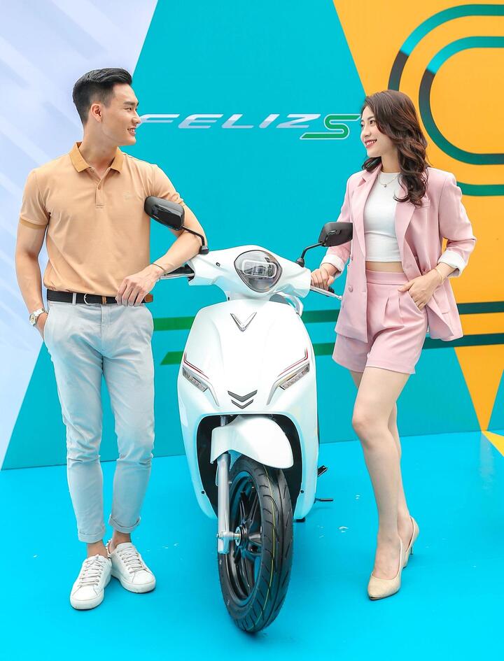VinFast Feliz S - xe máy điện 'đa-zi-năng' cho giới trẻ - 2