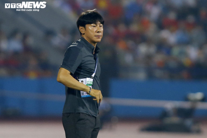 Thua đậm U23 Việt Nam, HLV Shin Tae-yong nhận lệnh 'lập công chuộc lỗi' - 1