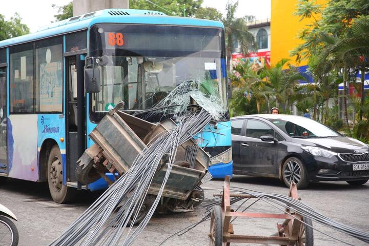 Xe tự chế, xe giả danh thương binh lộng hành: Hà Nội yêu cầu công an xử nghiêm - 1