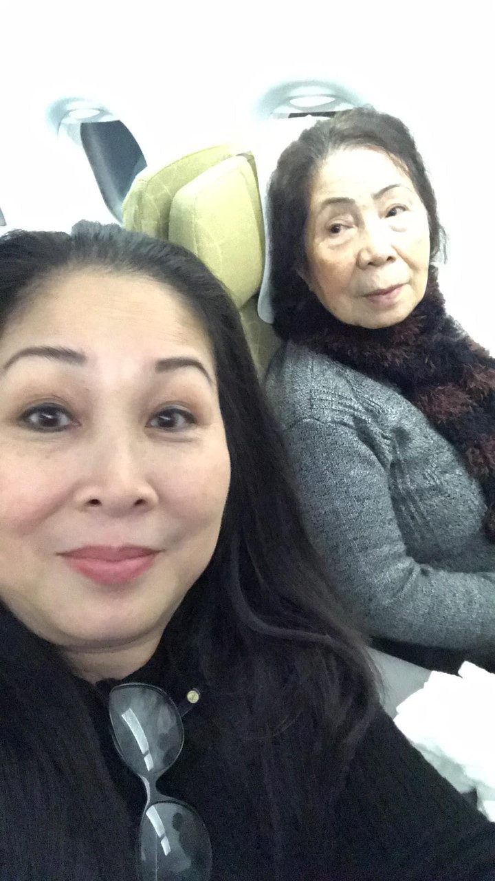 Trương Ngọc Ánh, Thuỳ Tiên cùng dàn mỹ nhân Việt khoe ảnh mừng 'Ngày của mẹ' - 11