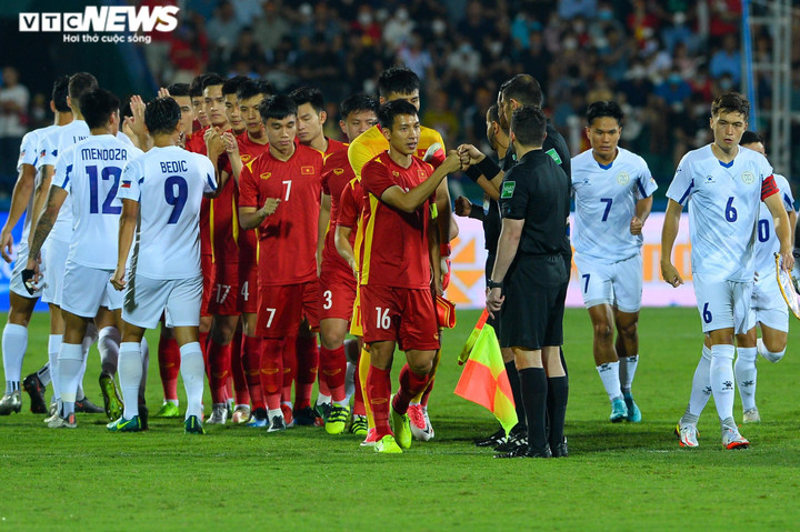 Trực tiếp bóng đá U23 Việt Nam 0-0 U23 Philippines: Văn Đô sút phạt chệch cột - 9