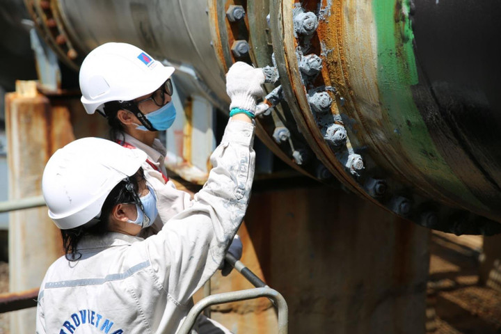 Petrovietnam duy trì nhịp độ tăng trưởng tốt - 4