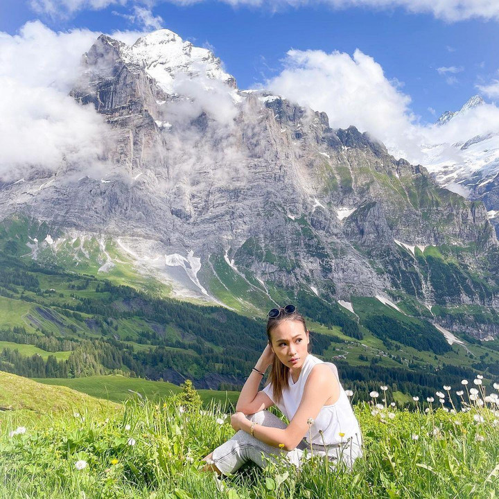 Con gái độc nhất của nữ tỷ phú Thái: Có 2 bằng cử nhân, cá tính mạnh mẽ hệt mẹ - 4