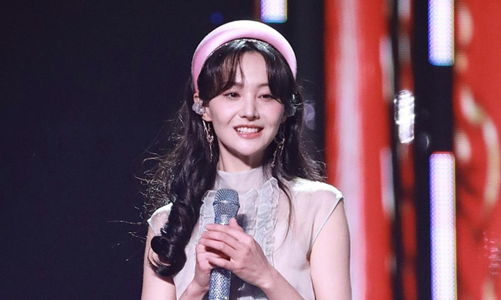 Trung Quốc cấm trả cát-sê diễn viên bằng tiền mặt - 1