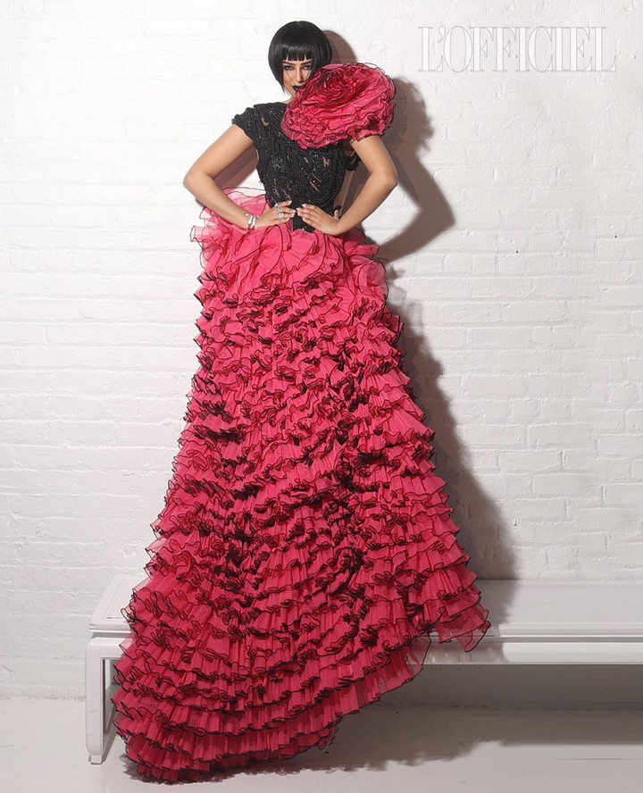 Thanh Hằng khoe chân dài 1m12, nổi hơn cả Hoa hậu Hoàn vũ 2021 - 4