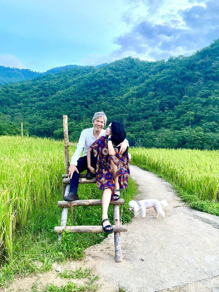 Sao Việt 11/5: Diva Thanh Lam ngày càng trẻ, 'dính như sam' bên chồng chưa cưới - 2