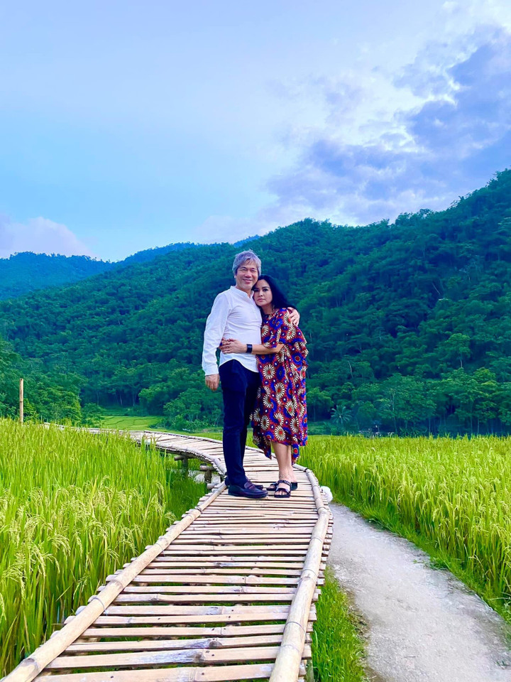 Sao Việt 11/5: Diva Thanh Lam ngày càng trẻ, 'dính như sam' bên chồng chưa cưới - 1