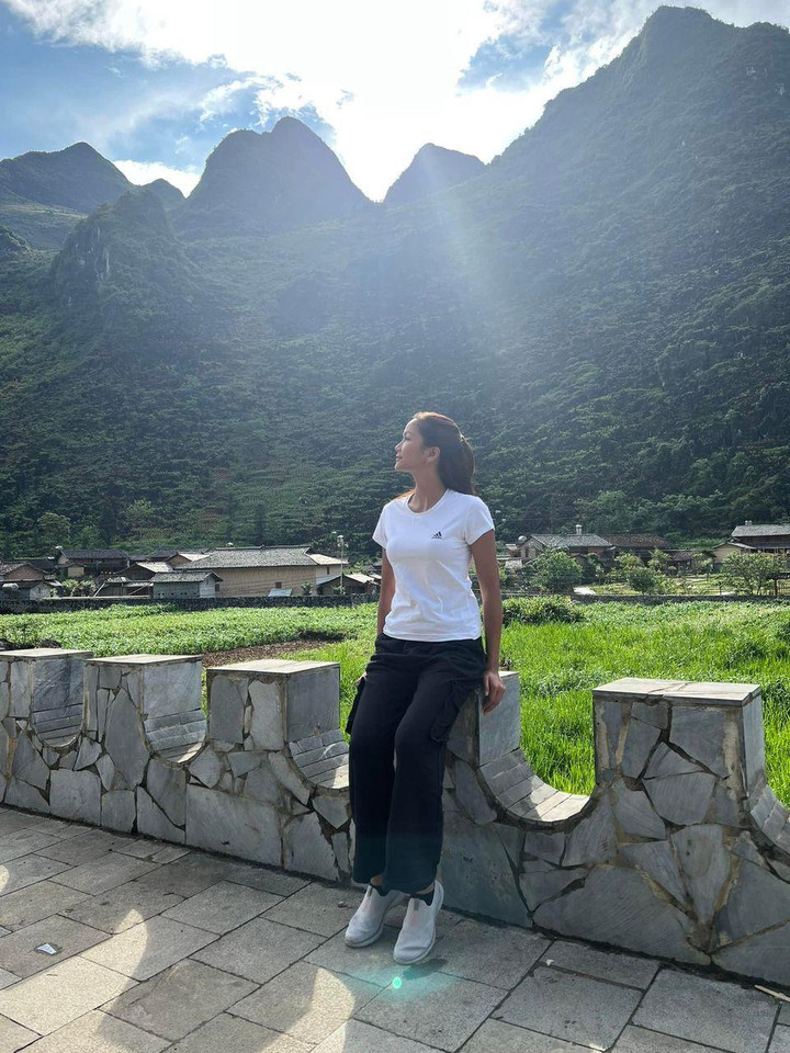 Sao Việt 11/5: Diva Thanh Lam ngày càng trẻ, 'dính như sam' bên chồng chưa cưới - 10