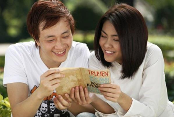 Bộ phim "Bỗng dưng muốn khóc" là hiện tượng truyền hình năm 2008.