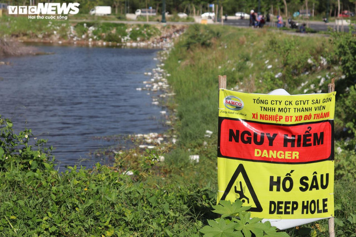 TP.HCM: Khu đô thị mới Thủ Thiêm 'ngập' trong rác - 15