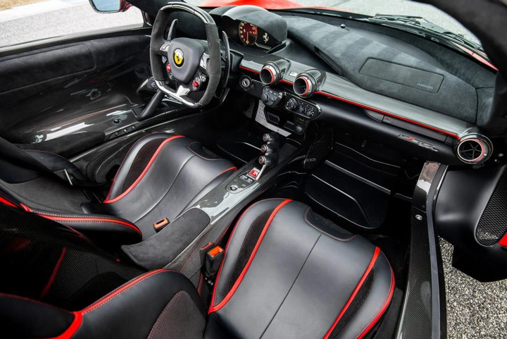 LaFerrari Aperta 2017 đã qua sử dụng được rao bán lên tới hơn 100 tỷ đồng - 6