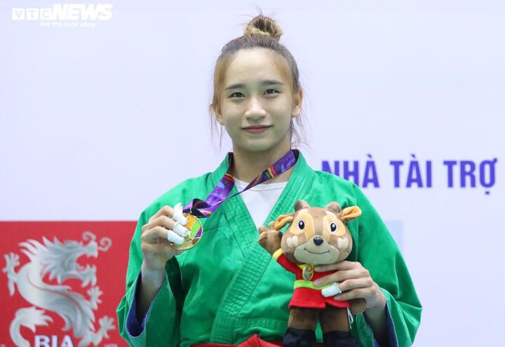 Việt Nam giành HCV SEA Games 31 đầu tiên - 2