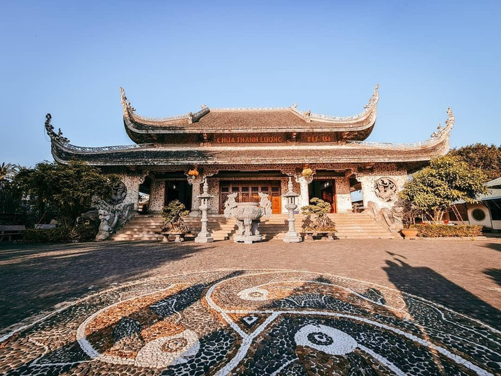 Ngôi chùa nổi tiếng với tích tượng Phật trôi dạt từ biển, xây bằng san hô và dừa - 10