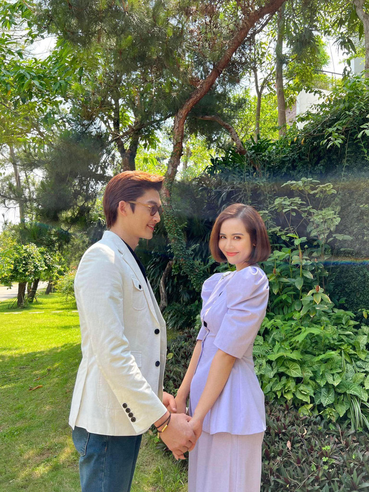 Khán giả 'Thương ngày nắng về' phát sốt vì cảnh Minh Huyền tỏ tình với Đình Tú - 3