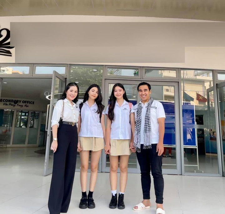 Lọ Lem và Hạt Dẻ nhà Quyền Linh đều xinh như hoa nhưng lại khác biệt ở điểm này - 8